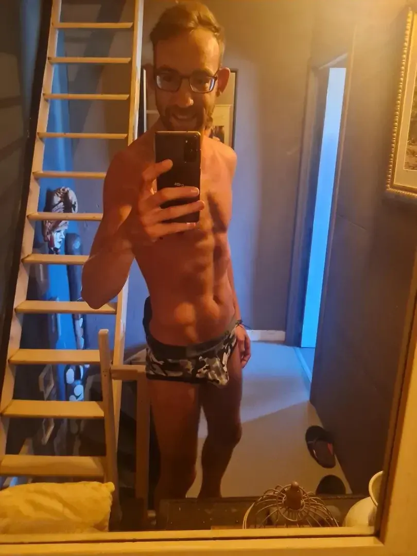 Leak & nude 2 — Kyletopxl20cm