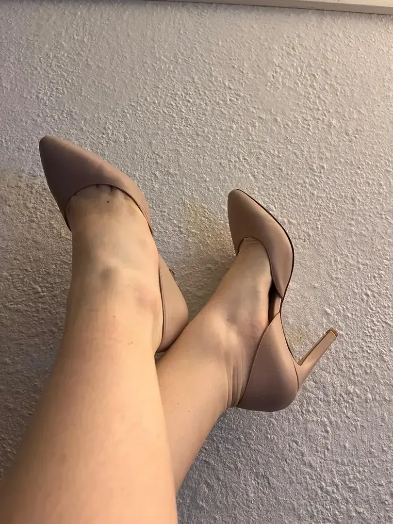 Leak & nude 3 — Footforlovee