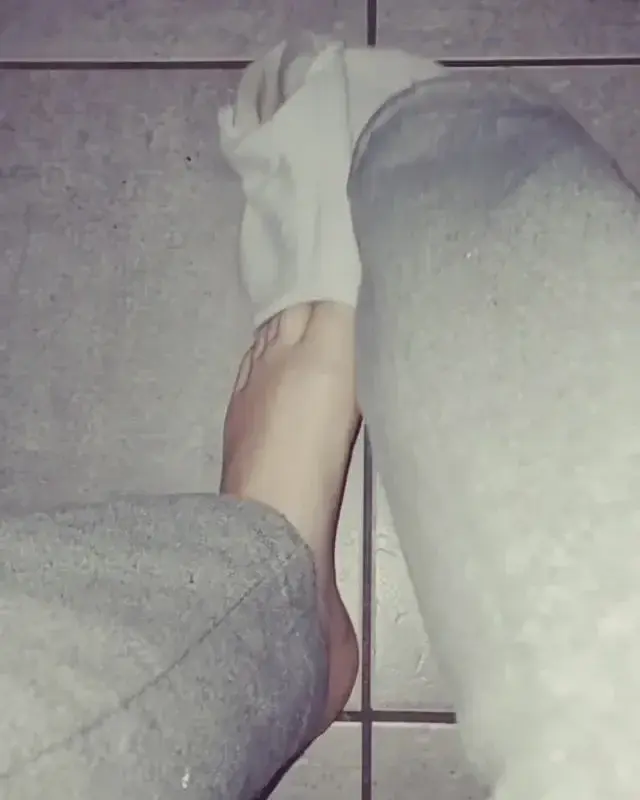 Leak & nude 8 — Feet_by_emili