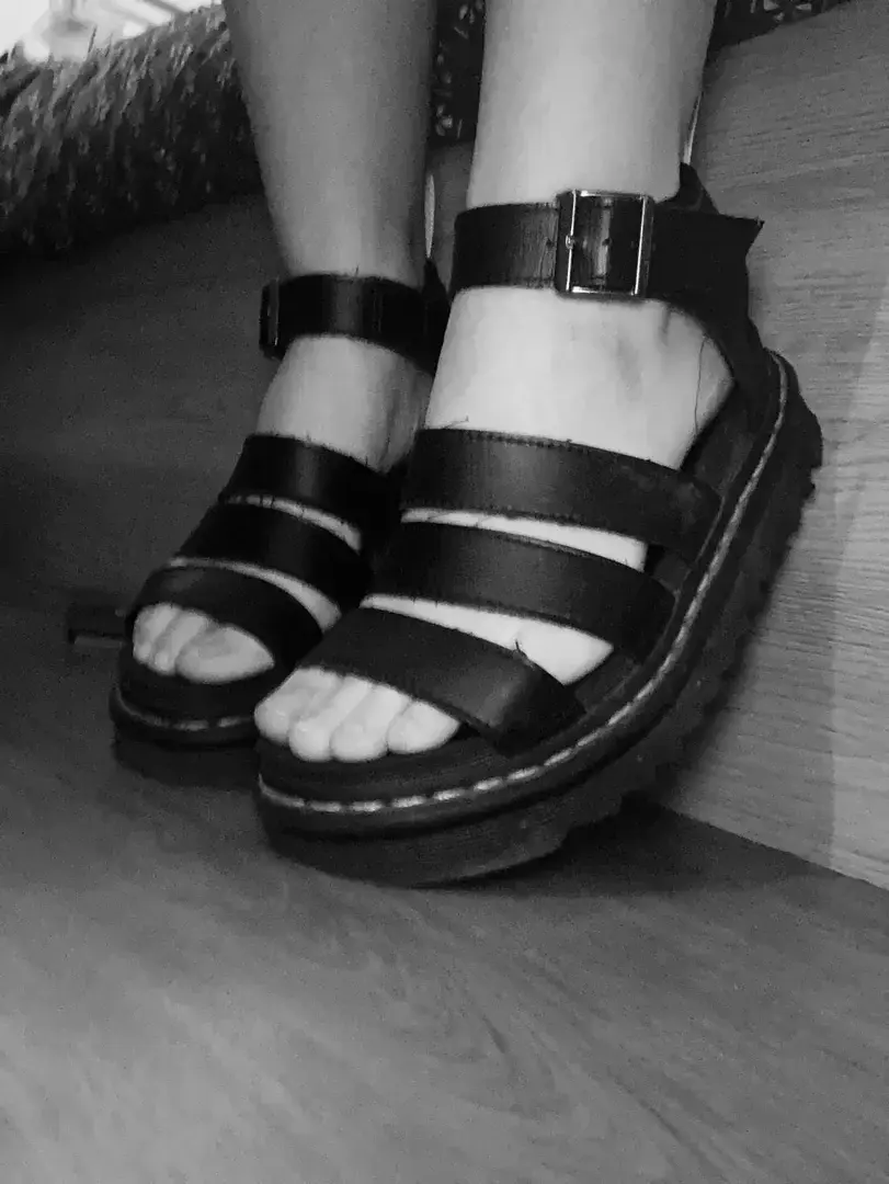Leak & nude 3 — Feetyfoot