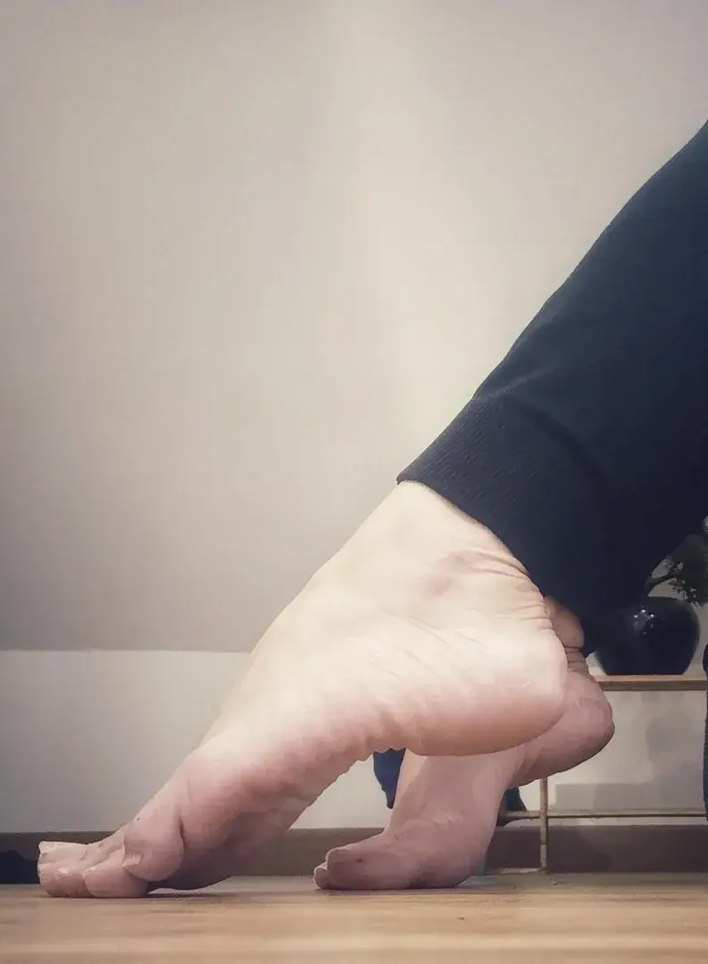 Leak & nude 13 — feet_glam