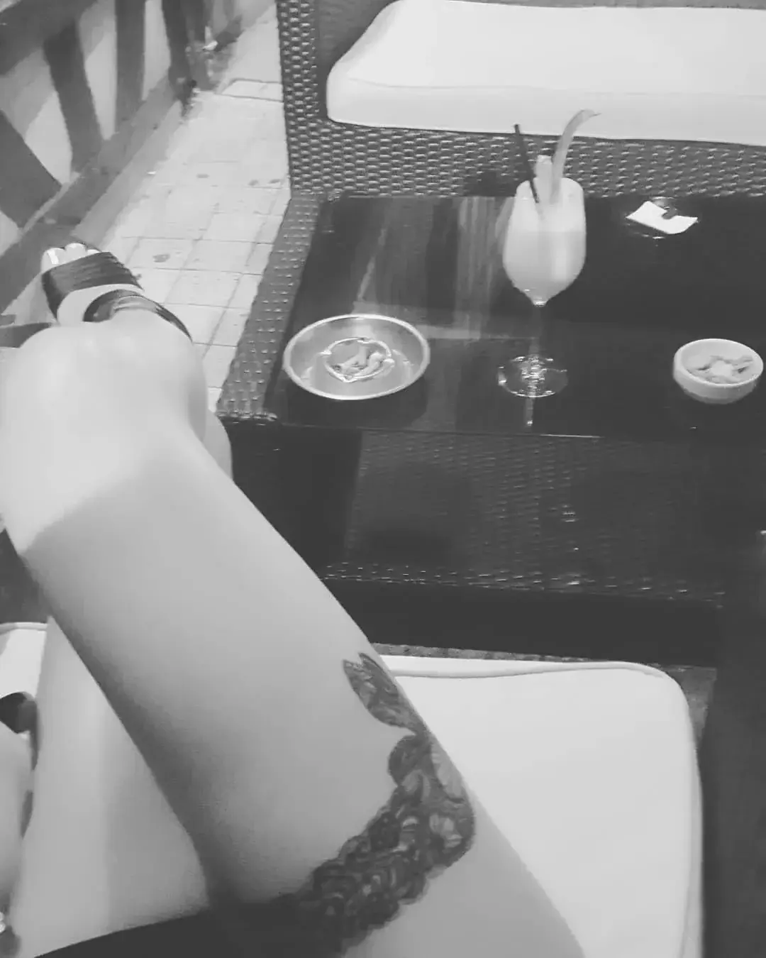 Leak & nude 4 — Les_pieds_dans_le_plat