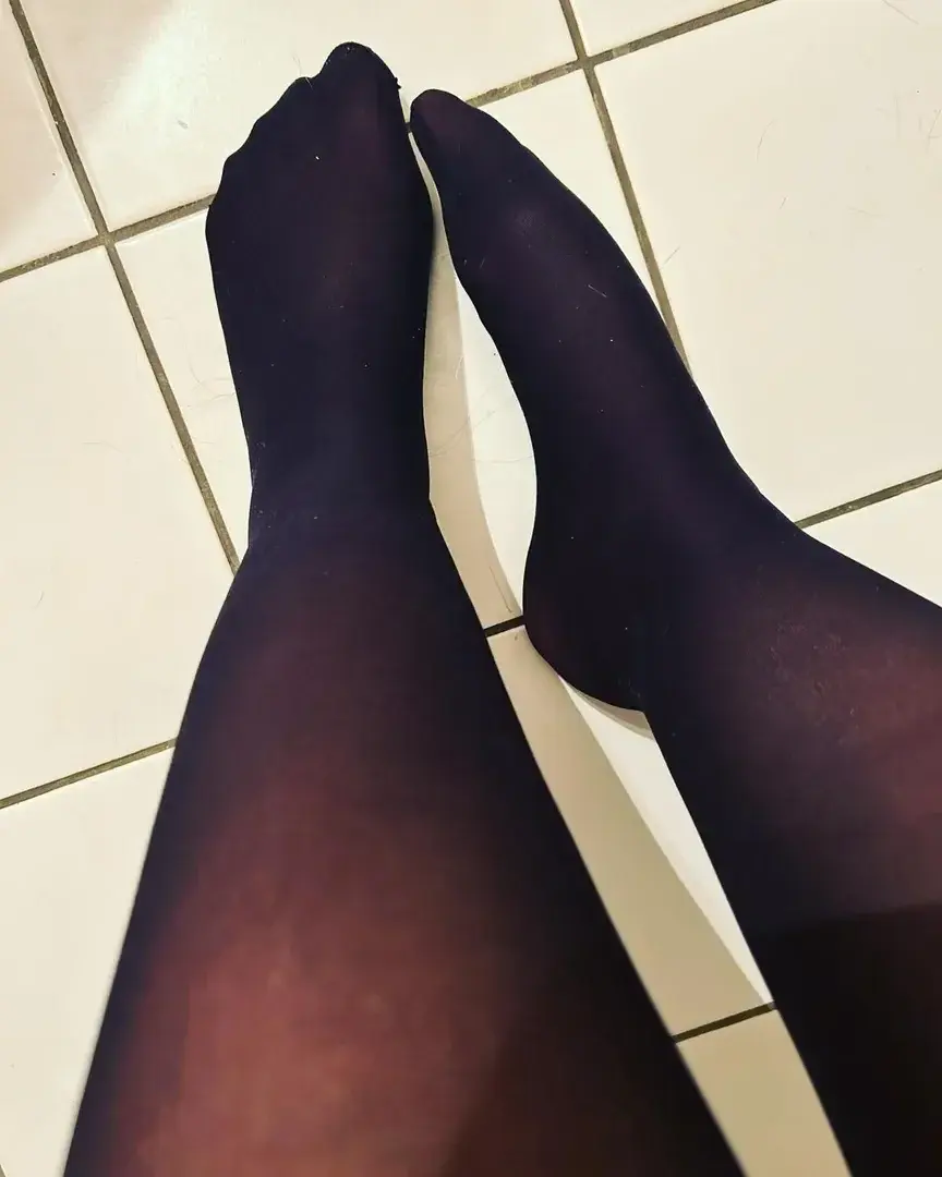Leak & nude 3 — Noisette_praline_