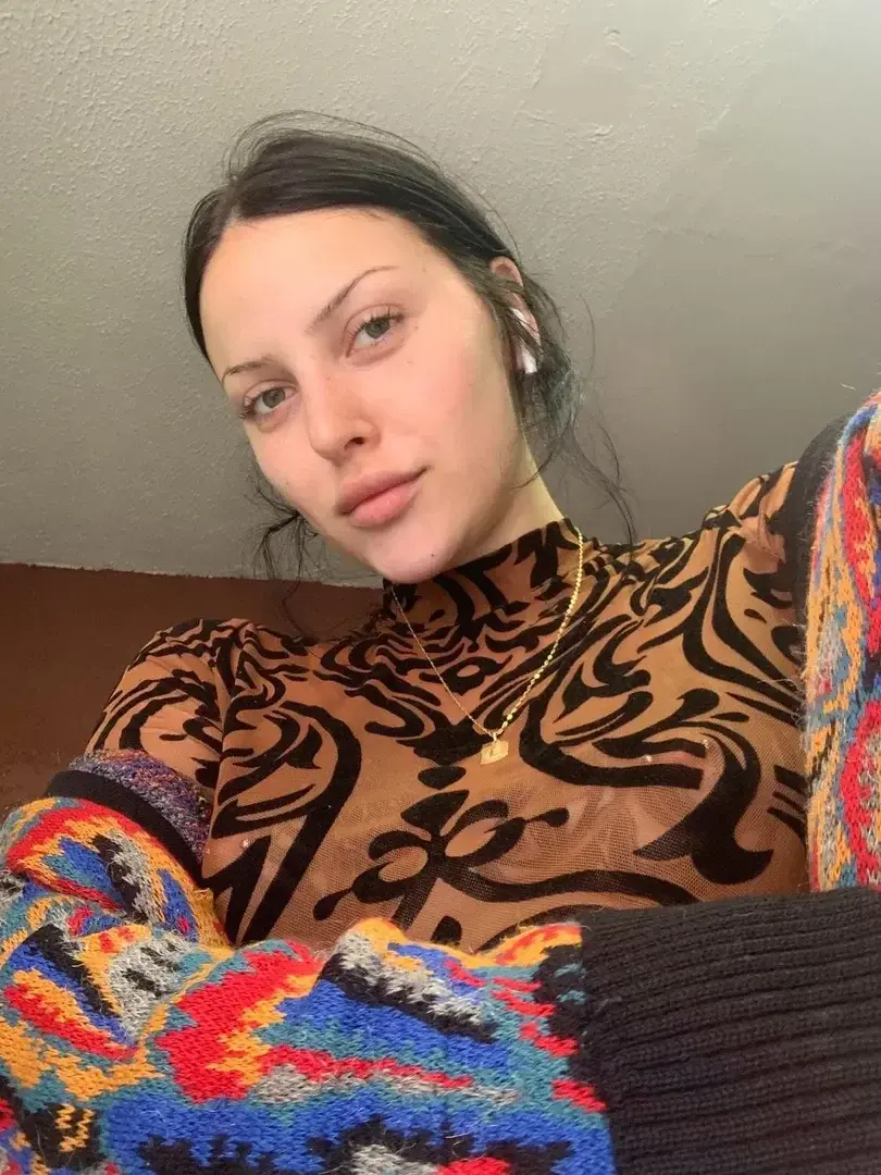 Leak & nude MYM — Spicyzmeya : « #piercing #nudes #tattoo #frenchgirl #fitgirl #small #frenchy #seethrough #mym #new » (MYM)