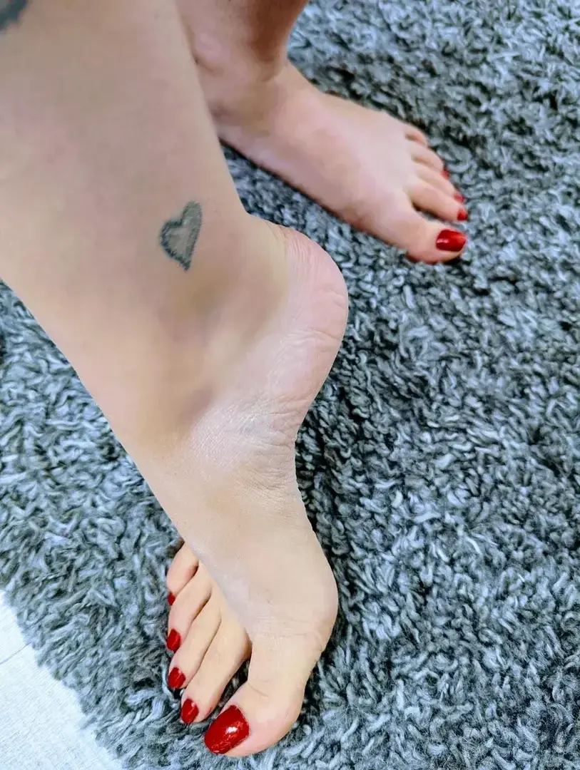 Leak & nude 2 — Piedxtra