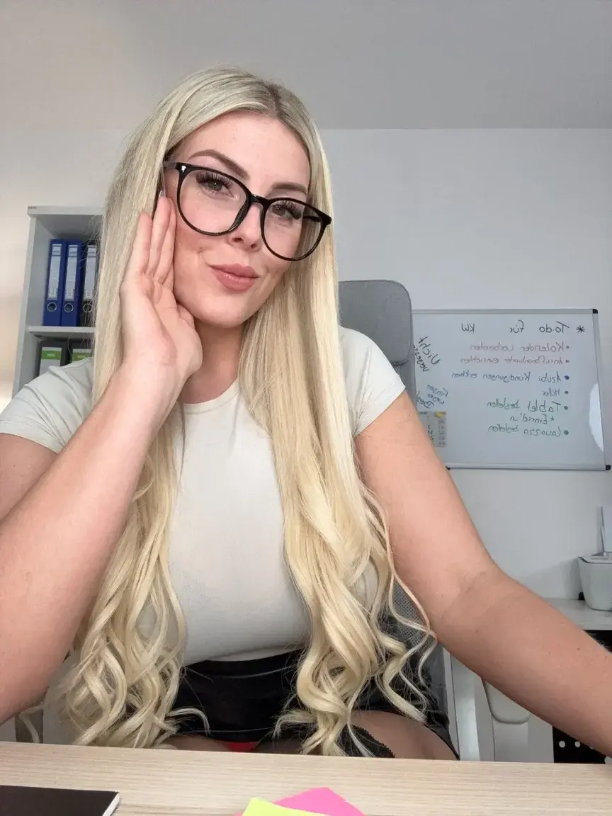 Ich heiße Pia ♥️ falls wir uns noch nicht kennen 😏♥️