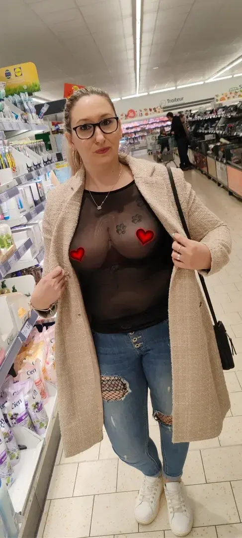 Leak & nude MYM — Isa-milf : « média » (MYM)