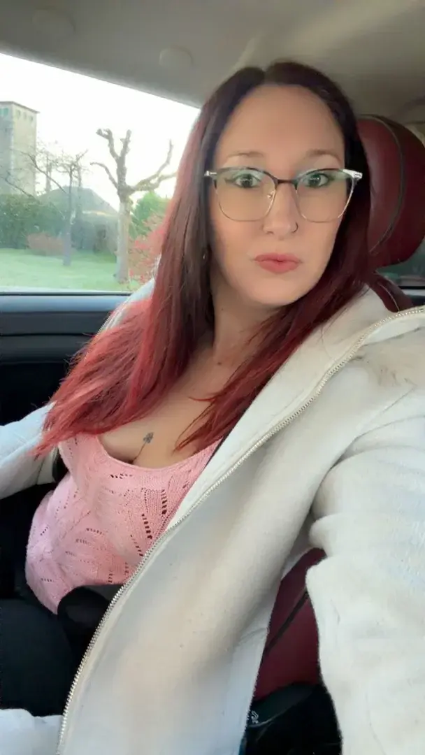 Leak & nude MYM — Isa-milf : « média » (MYM)