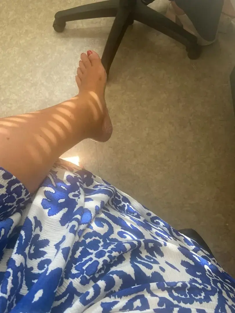 Petite séance en direct de mon bureau ça te dit ? Mes collègues sont à côtés … chuuutttt