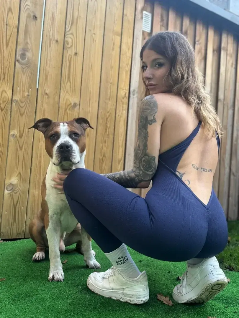 Leak & nude MYM — Laura_inked : « Abo Gratuit à vie.. tu me rejoins ? 🌙 » (MYM)