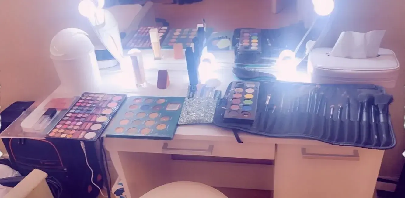 Finally i've got my Dressing Table ! Soooo Usefuuul ! x3 / J'ai enfin ma coiffeuse ! Si pratique ! x3#Makeup #DressingTable