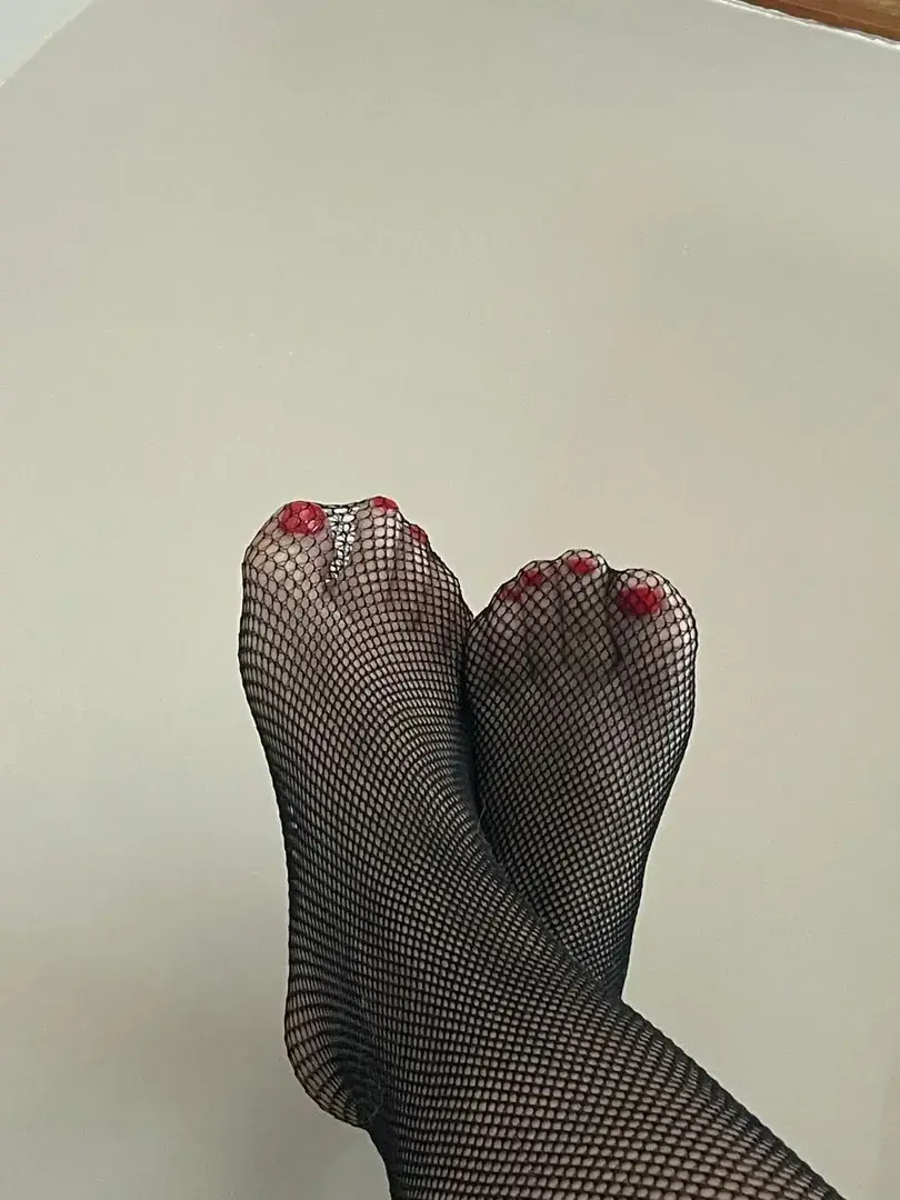 Leak & nude 10 — Modelfeet_7