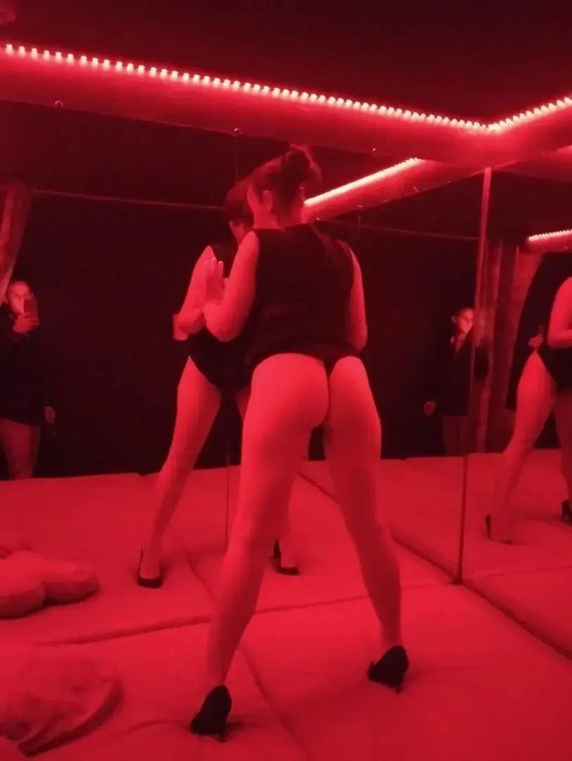 Ladoucesarah - Photo exclusive MYM 2 | French Modèles