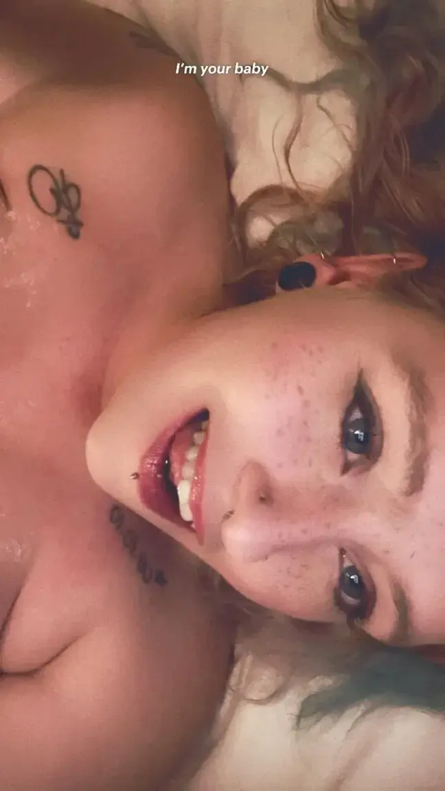 Leak & nude 1 — Littner_l