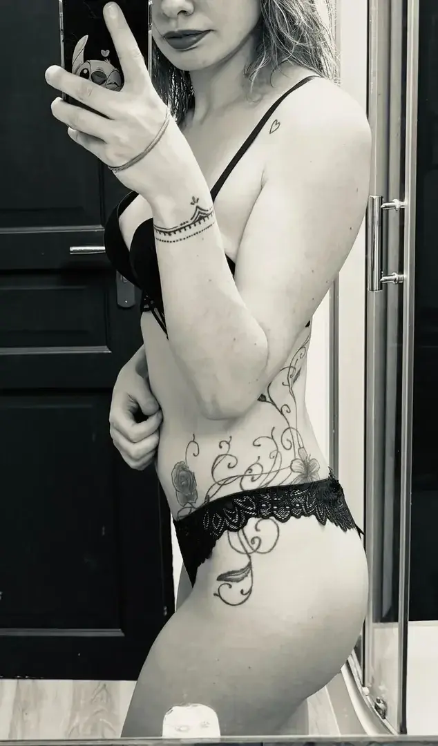 Leak & nude 2 — Lauraaah