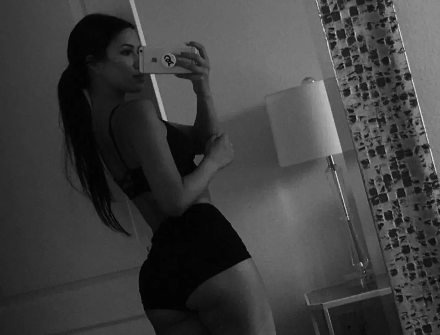 Leak & nude 1 — Photos_pieds_1