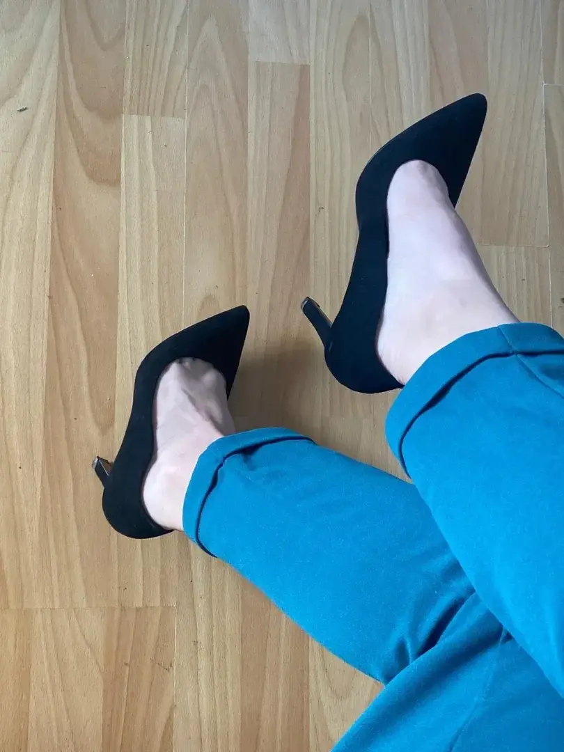 Leak & nude 2 — Chaussure_a_son_pied