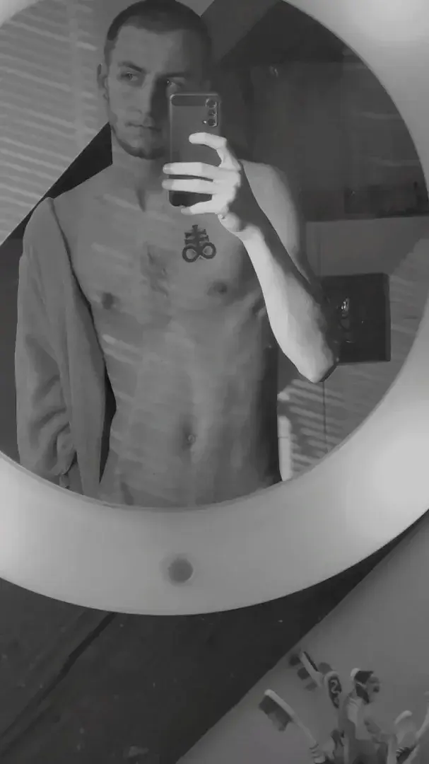 Leak & nude 1 — Ndl_le_vrai