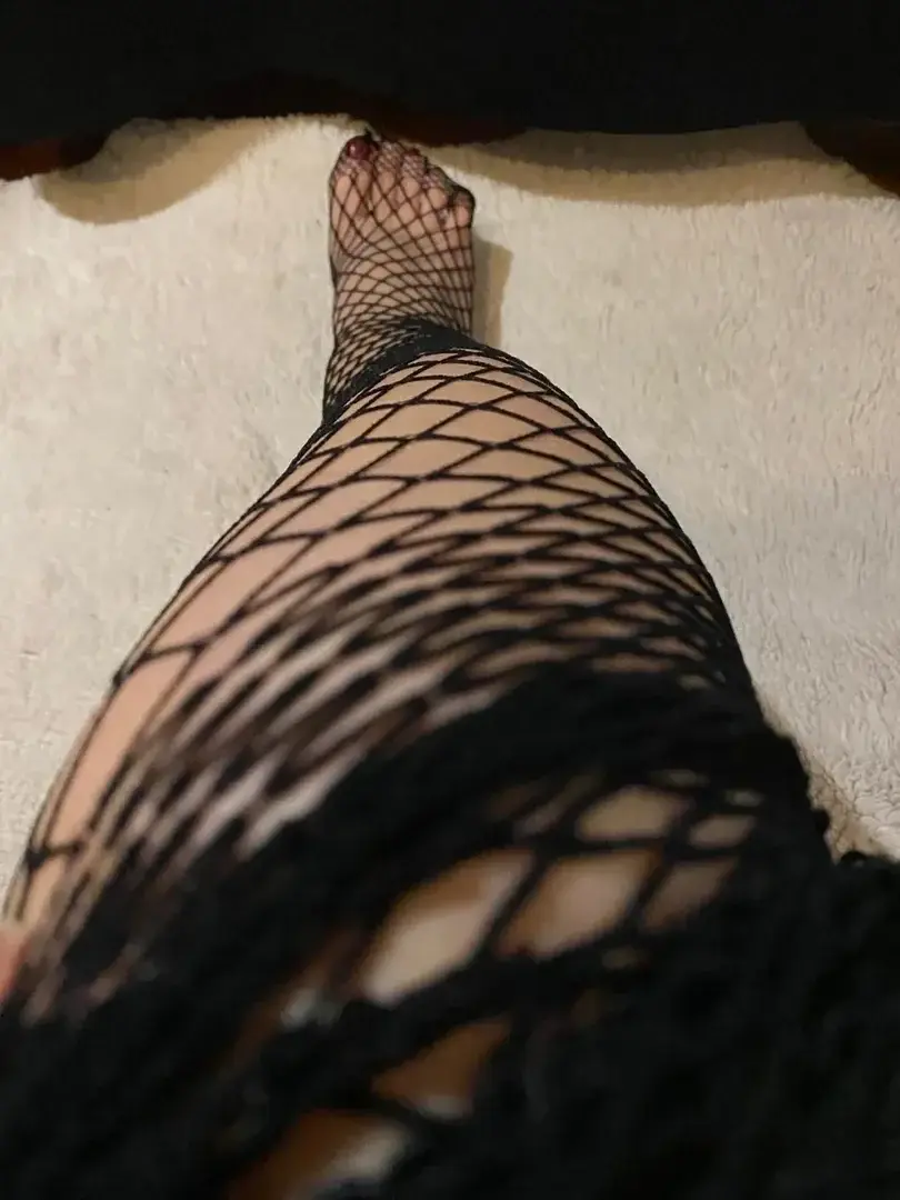 Leak & nude 2 — Irisfeetgoddess