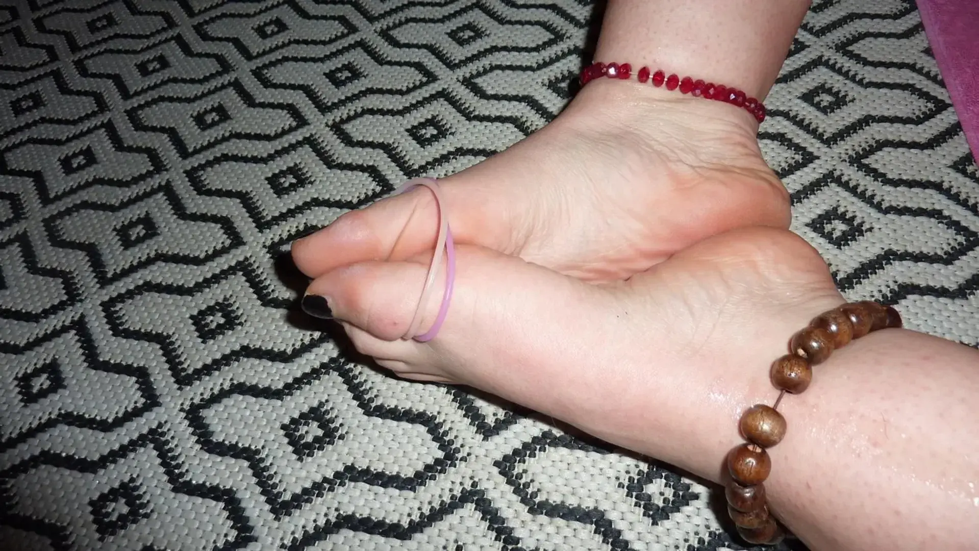 Leak & nude 8 — Irisfeetgoddess