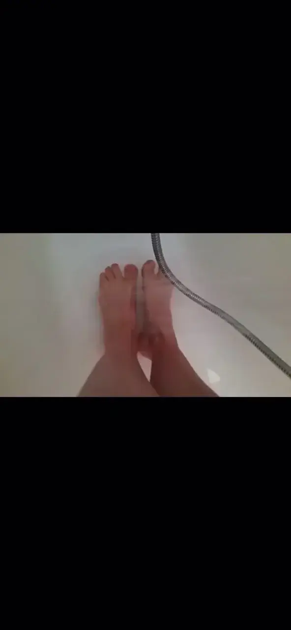 Leak & nude 2 — Prendtonpieds