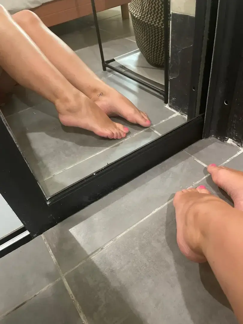 Leak & nude 1 — Beautyfoot2