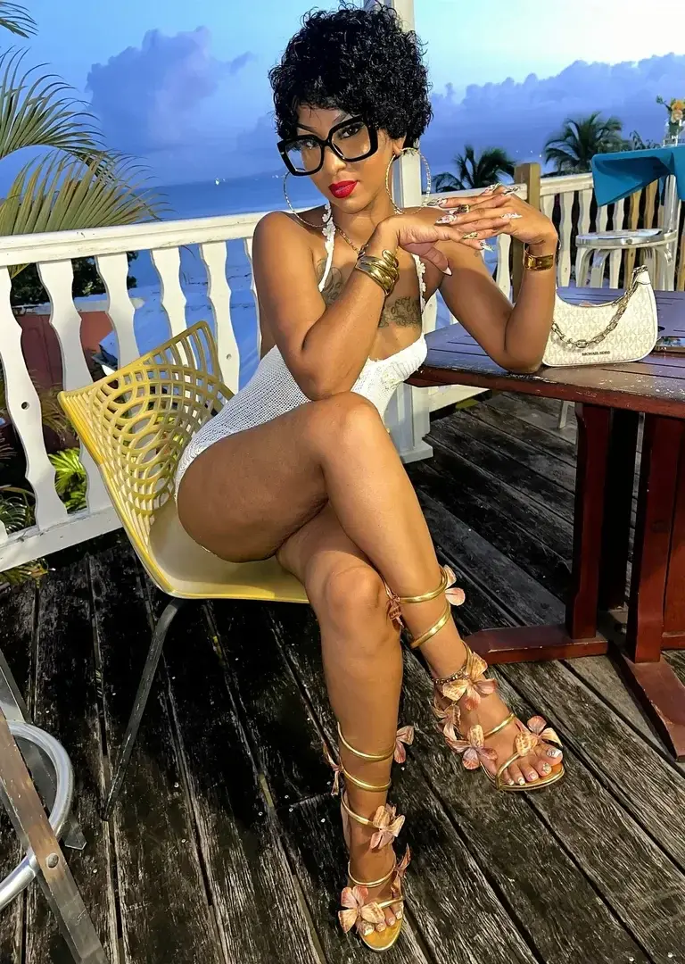 Leak & nude 1 — Feetgirl971