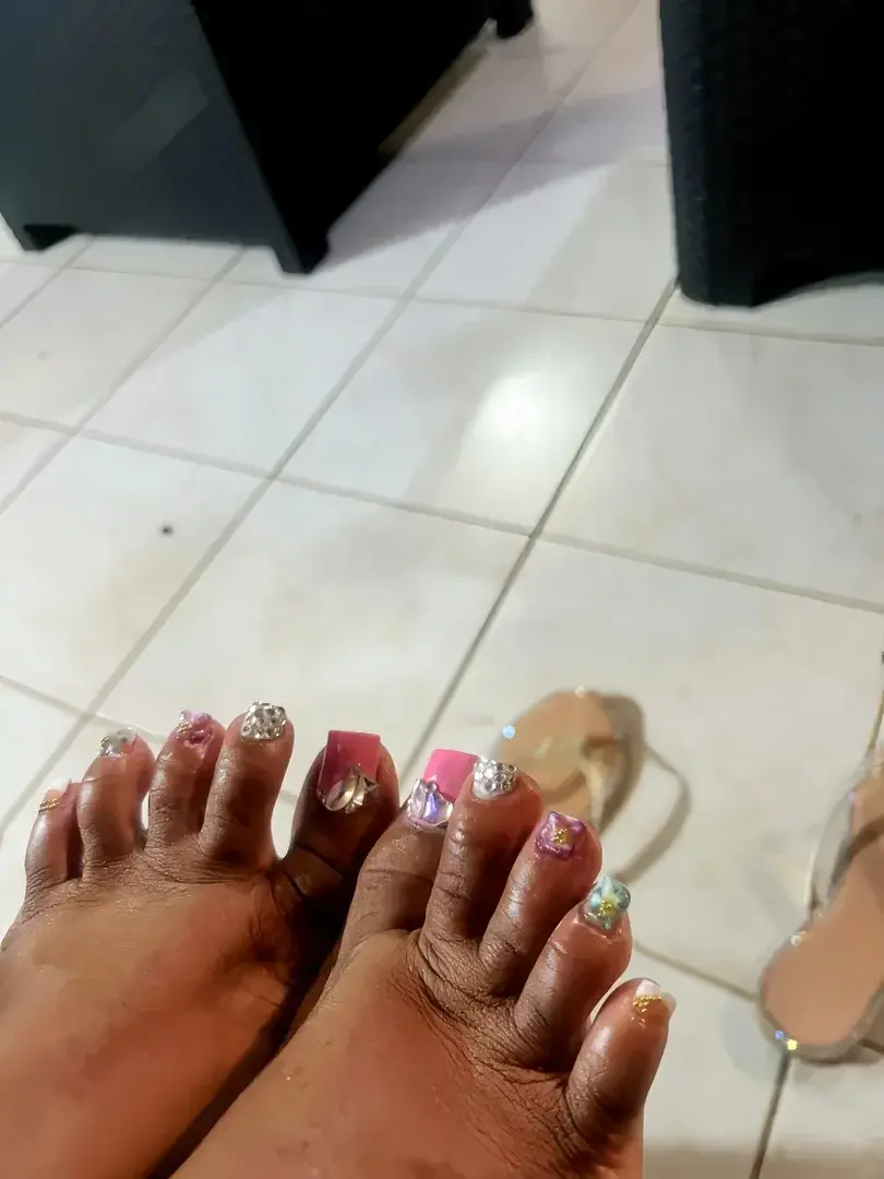 Leak & nude 2 — Feetgirl971