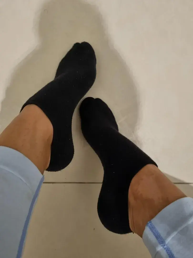 Leak & nude 5 — Feetgirl5