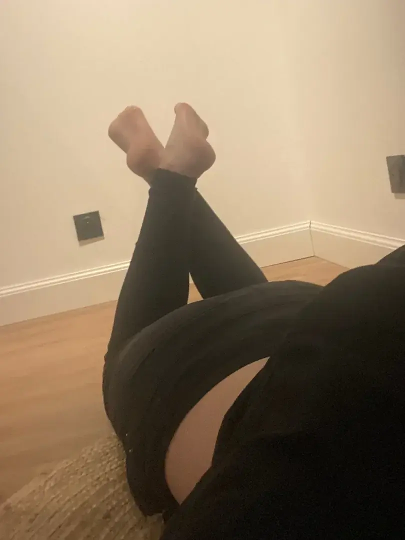 Pieds-mlle-carlie - Photo exclusive MYM 1 | French Modèles