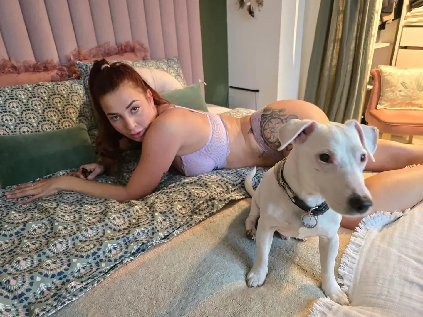 Leak public de Evy_melaa — « Coucou toi...et si on jouait toi et moi ?Abonne toi 🔥🔥 » (nude) sur MYM