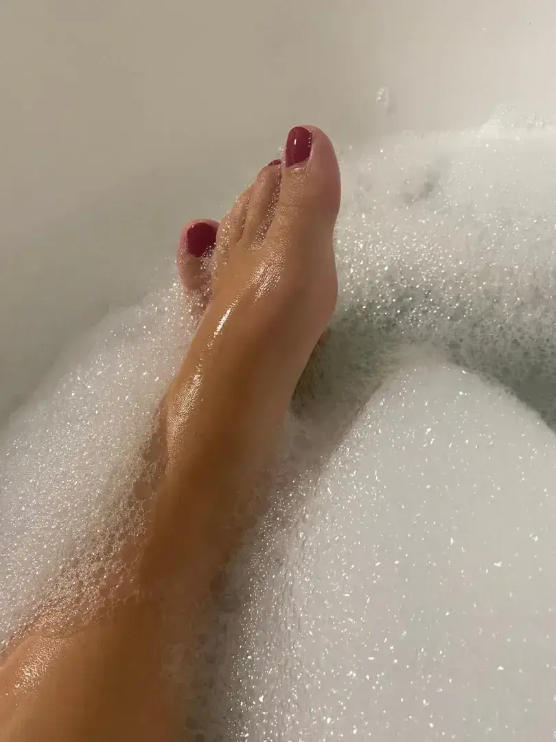Leak & nude 1 — feetfun