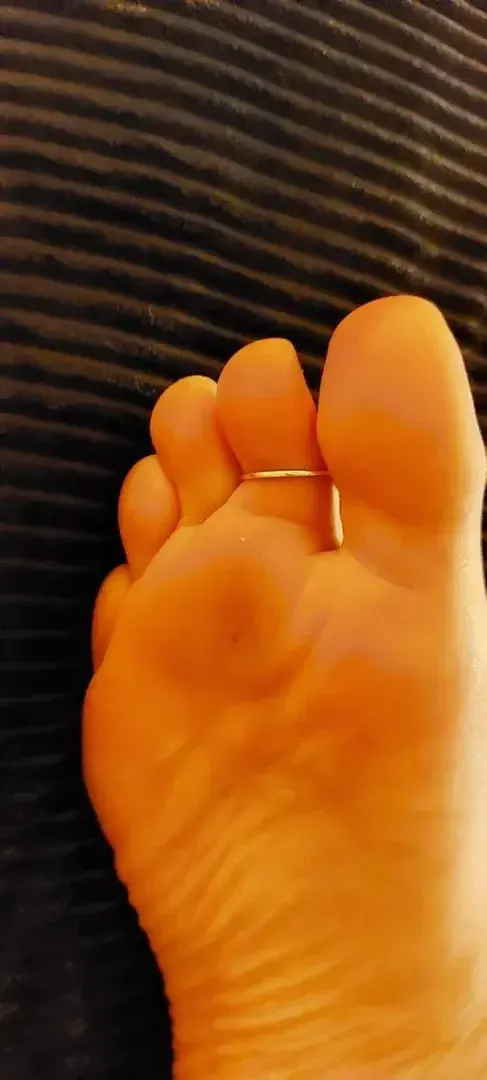 Leak & nude 4 — Bi-feet
