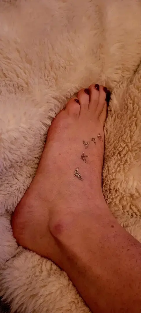 Leak & nude 11 — Bi-feet