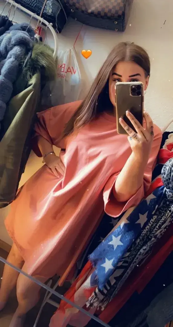 Leak & nude MYM — La_blonde_94 : « média » (MYM)