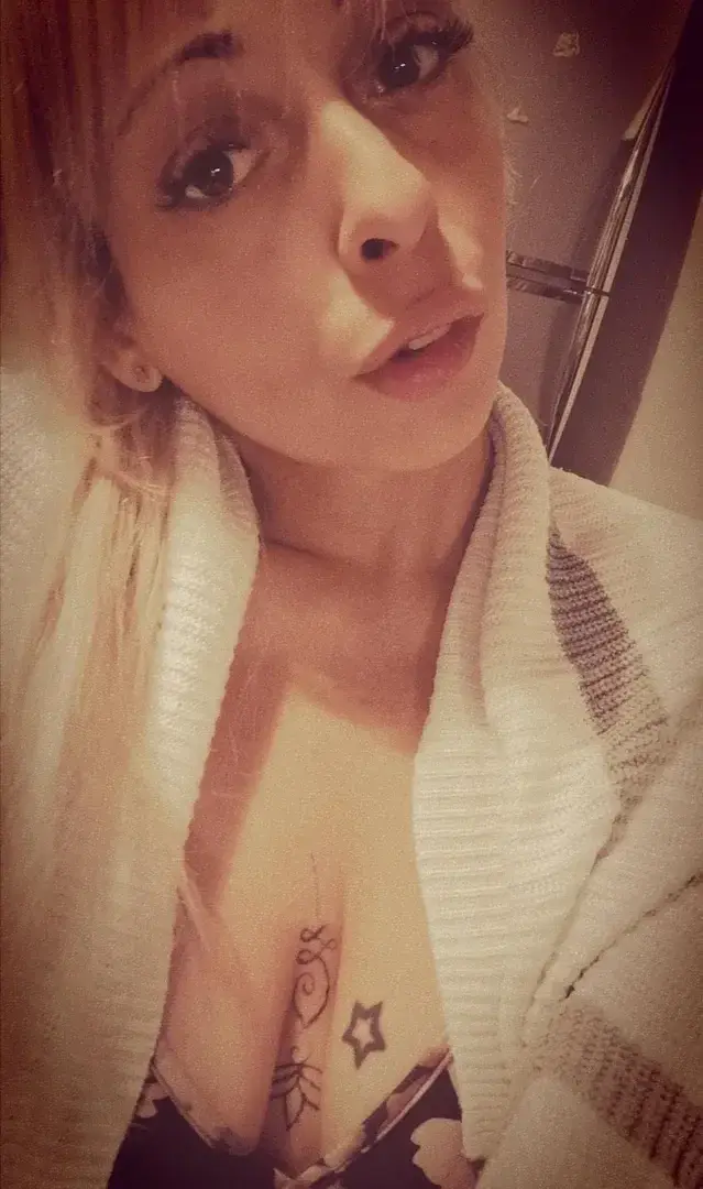 Leak & nude 3 — Nina_s_h_o_w