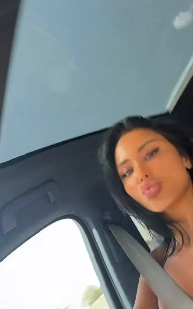 Bonjour à tous 👅🎥