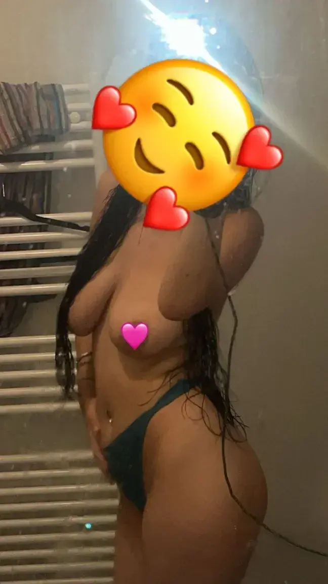 Leclientestroi - Photo exclusive MYM 15 | French Modèles