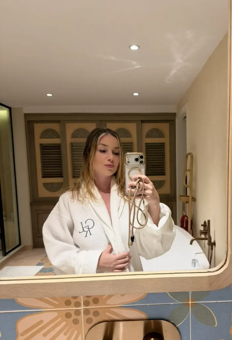 Qui veut prendre une bonne douche après une journée fatigante ? 🩵