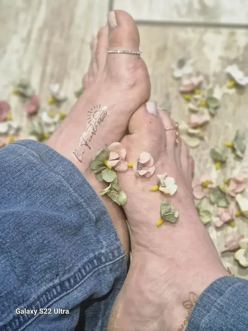 Leak & nude 3 — Isa_feet13