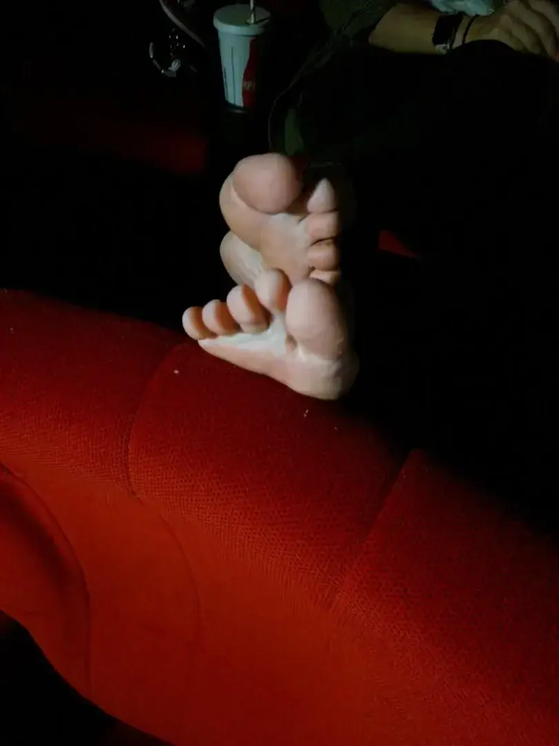 Leak & nude 3 — Feetgirl51