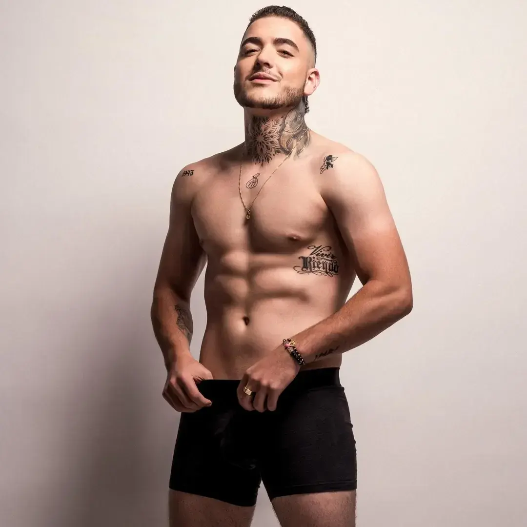 Leak & nude 8 — Aronwade