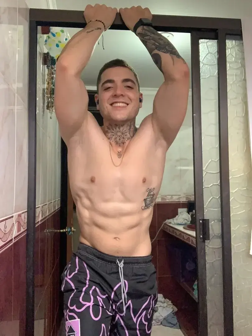 Leak & nude 10 — Aronwade
