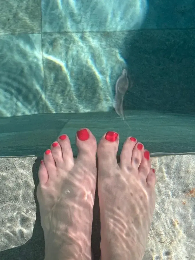 Petits pieds dans l'eau