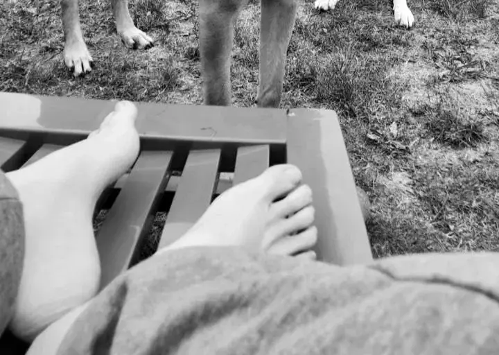Photo de couverture de 50nuancesdepieds_77