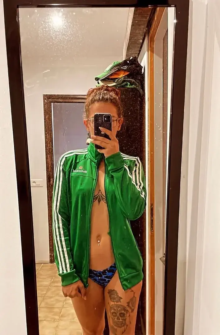 Leak & nude 2 — -chlo_