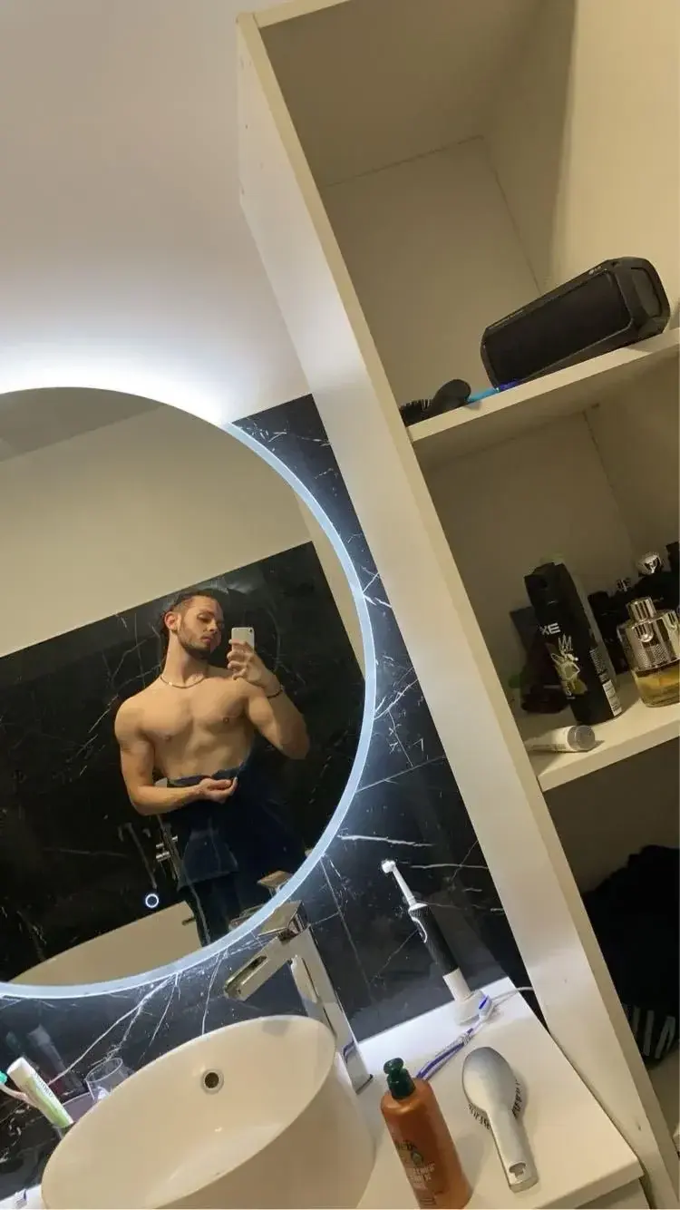 Leak & nude 1 — H_kidson
