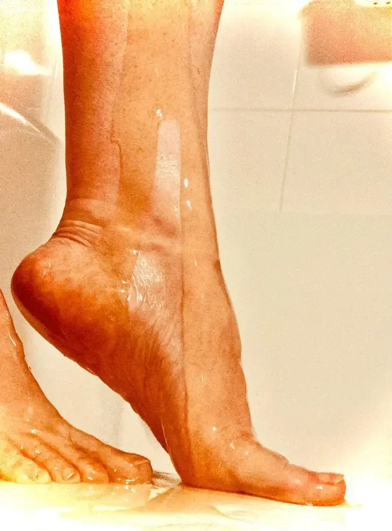 Leak & nude 2 — Klarafeet