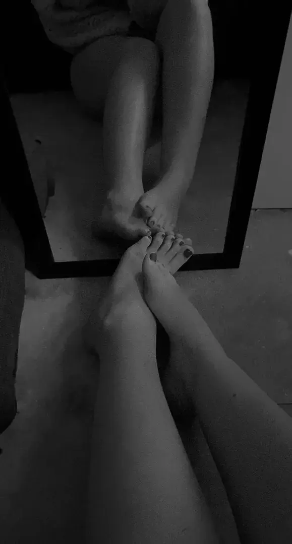 Foxyfeetgirl — média 6 | French Modèles