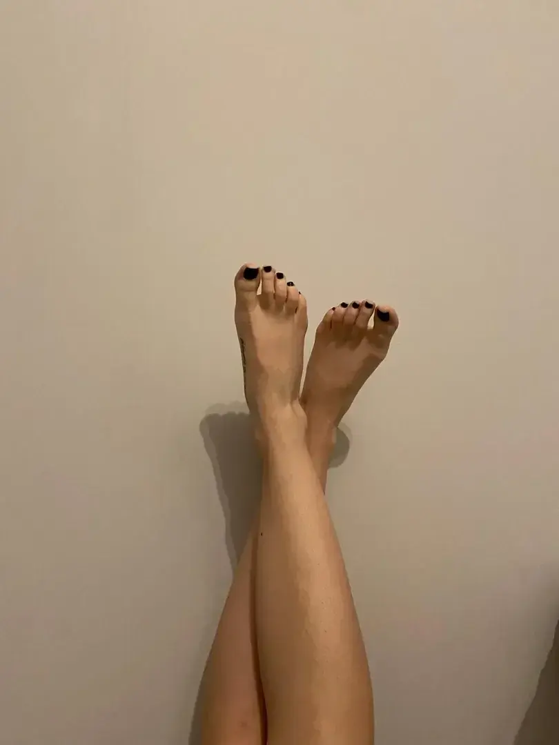 Leak & nude 2 — Footlover3_